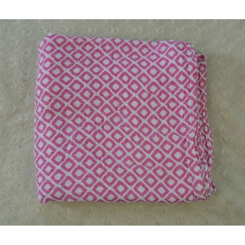 HB Hudson Baby Pink White Baby Blanket Swaddle Square Geo Print Muslin Cotton